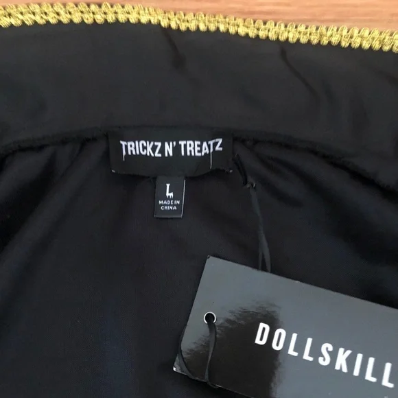 NWT DOLLS KILL Dolls Kill Pirate Maiden Costume - Ren-Faire Crop Top Mini Skirt - Picture 10 of 15